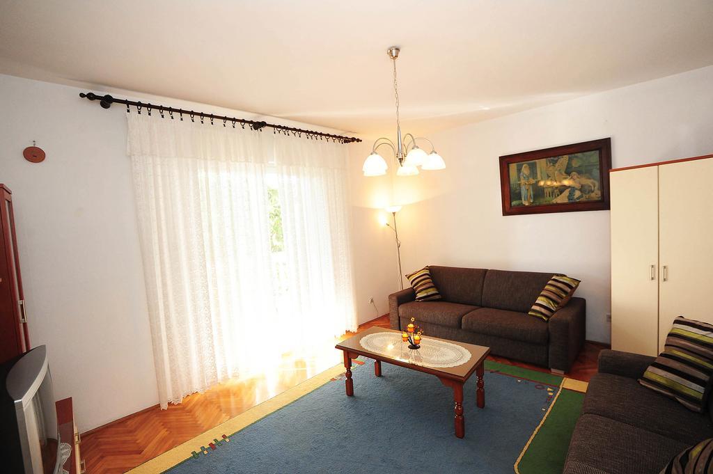 זאדאר Apartments Luka & Sara מראה חיצוני תמונה