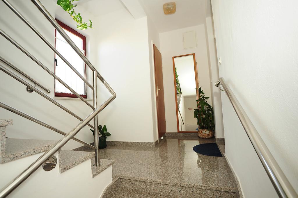 זאדאר Apartments Luka & Sara מראה חיצוני תמונה