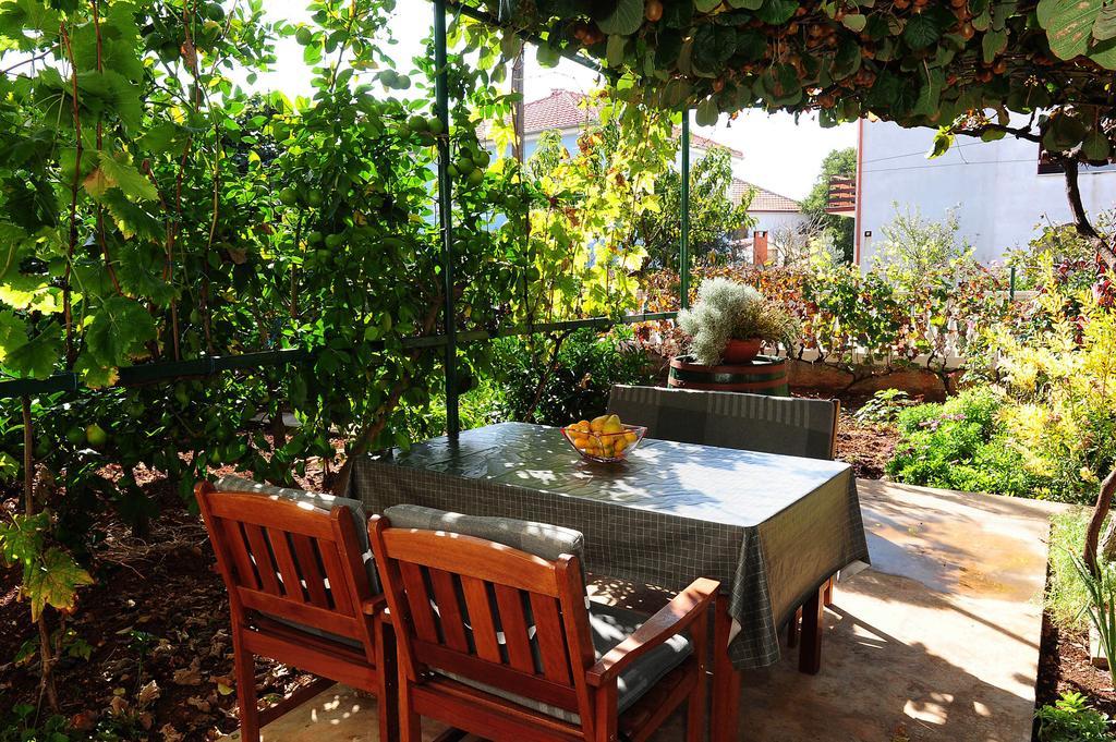 זאדאר Apartments Luka & Sara מראה חיצוני תמונה