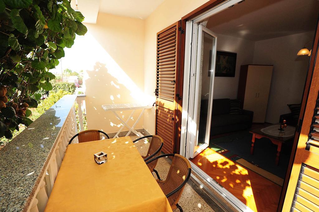 זאדאר Apartments Luka & Sara מראה חיצוני תמונה