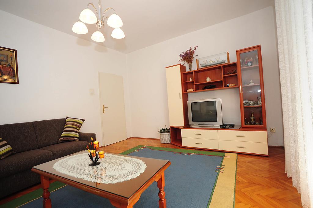 זאדאר Apartments Luka & Sara מראה חיצוני תמונה