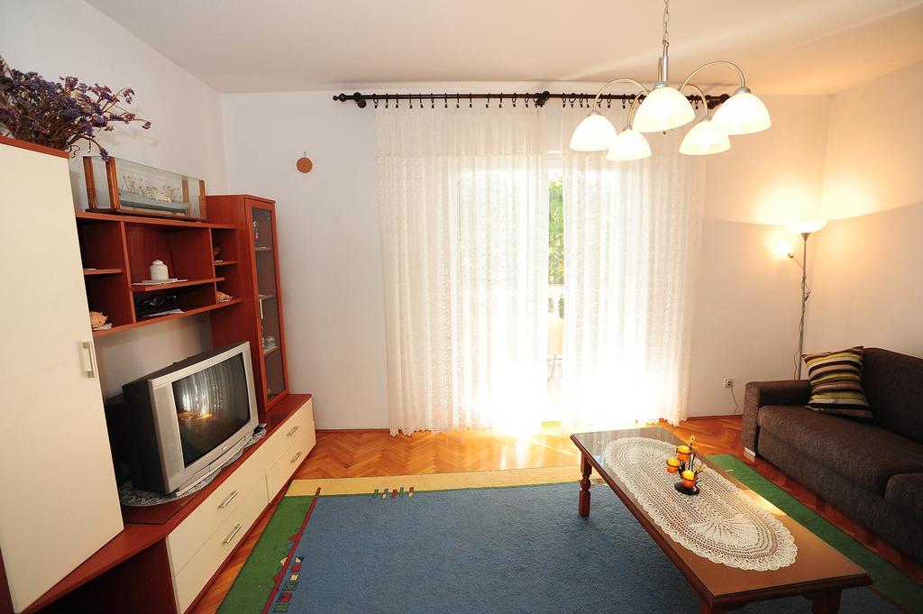 זאדאר Apartments Luka & Sara מראה חיצוני תמונה